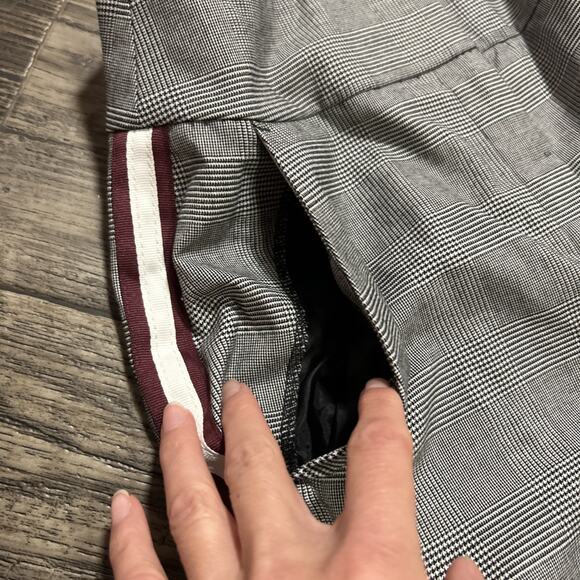 Express Plaid Pants Grunge Punk Goth Side Stripe Size Black White Red 6 Ankle - Picture 3 of 5